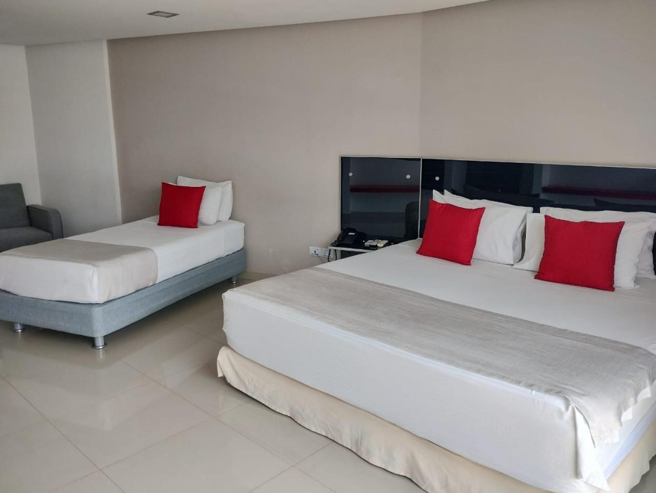 Hotel Blue 66 卡利 外观 照片